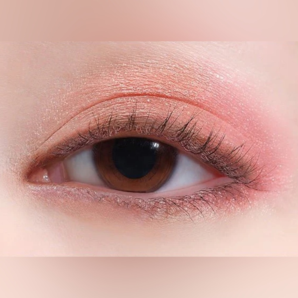 JILL STUART Bloom Couture Eyeshadow Palette, 03 Peony Harmony (Limited Edition) - Picture 5 of 8